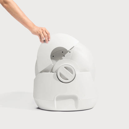 Revolutionize Your Cat's Bathroom Experience with the Smart Litter Box - Scooper SE